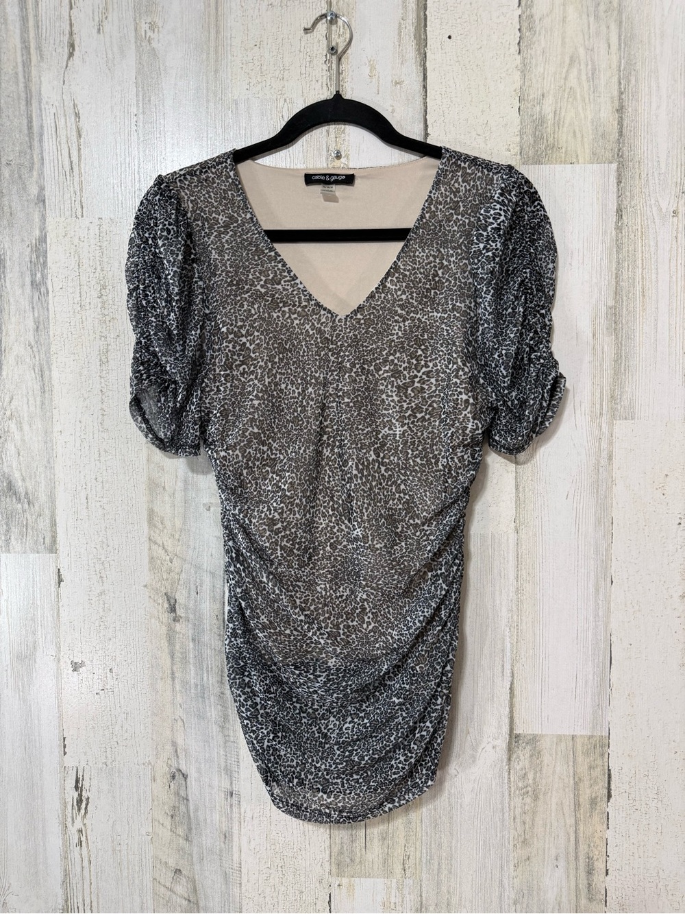 Cable & Gauge Black & White Leopard Print V-Neck Blouse Ruching Puffy Sleeves